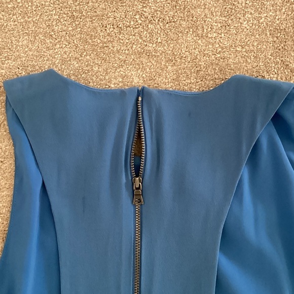 Alice + Olivia Vibrant Blue Top small - Picture 6 of 6